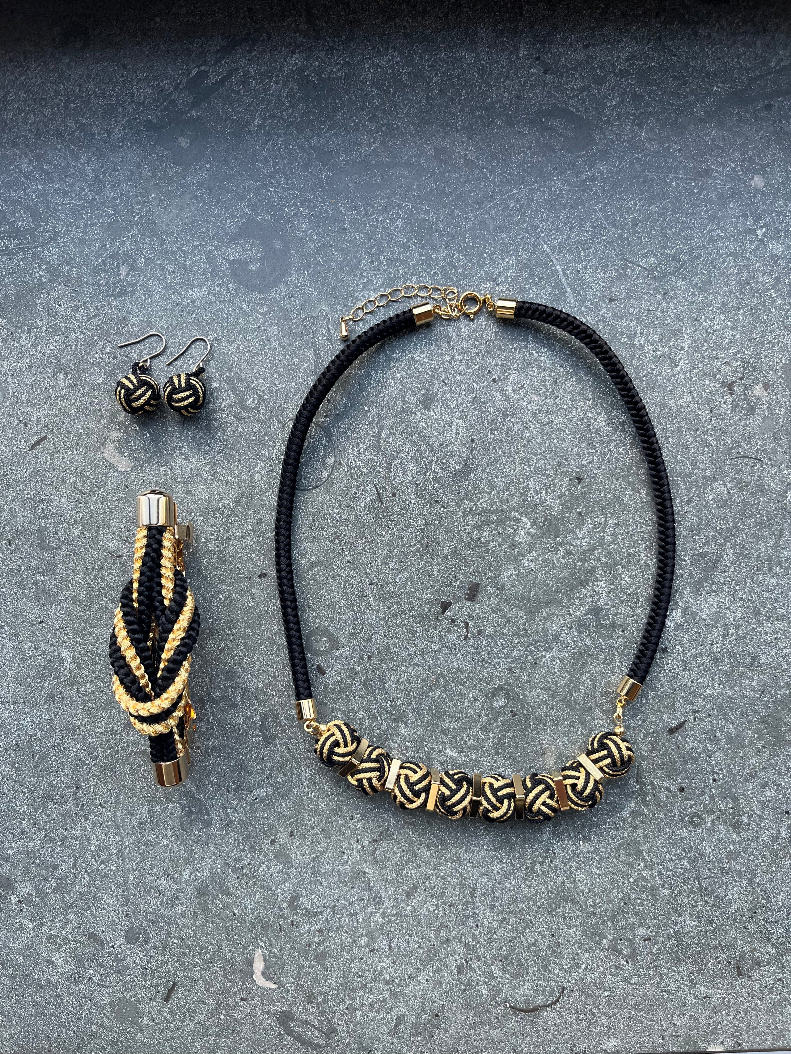 KUMU Jewelry